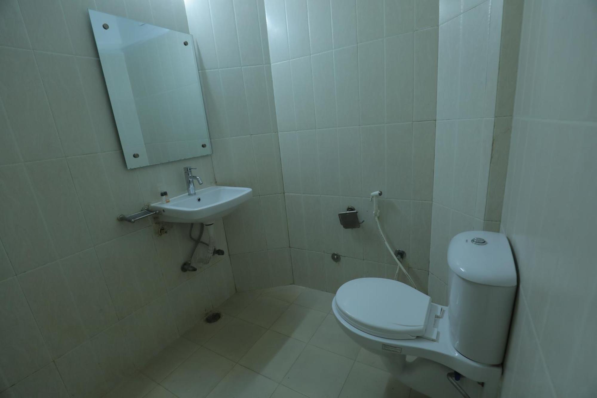 Hotel Red Carpet Tajganj Екстер'єр фото